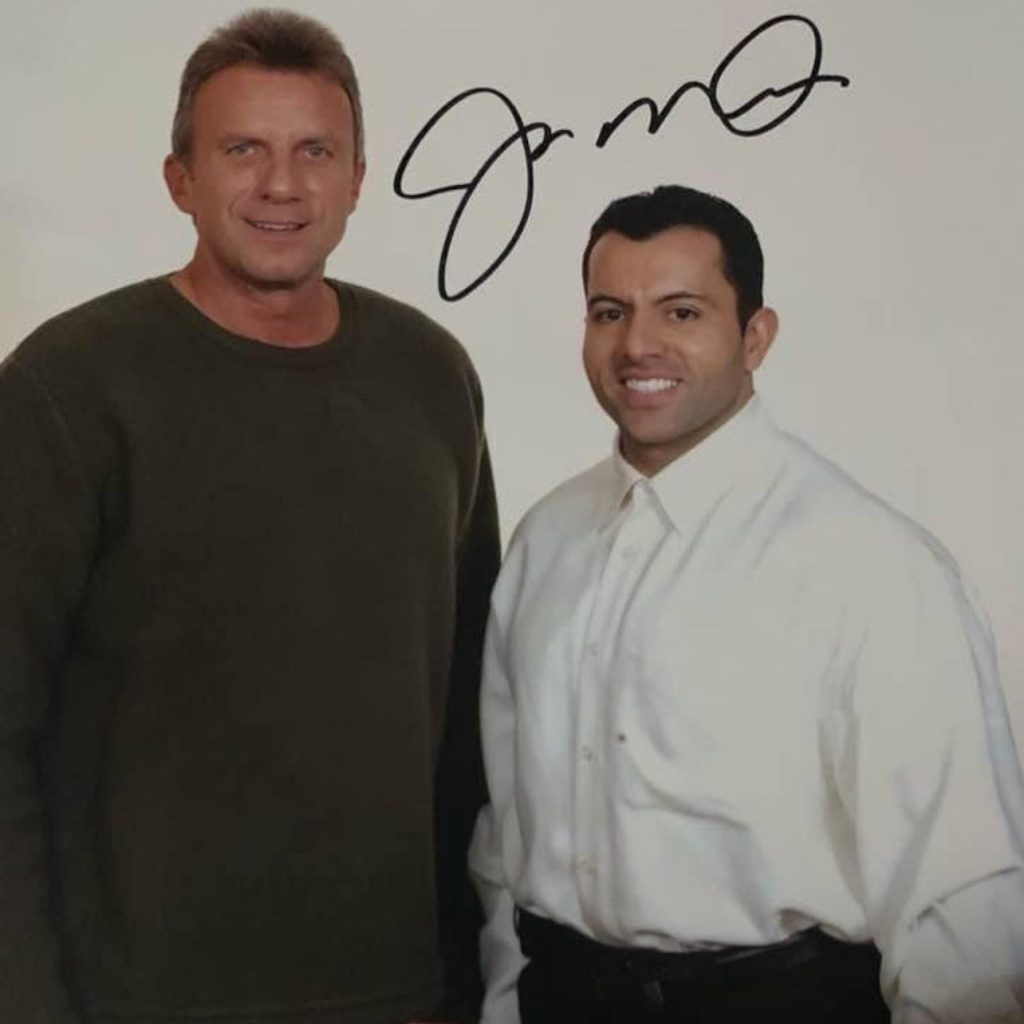 Dr. Awada honored to meet special guest legend and hall of famer Joe Montana #16